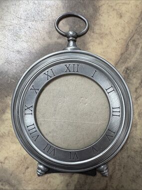 Silver Pocket Watch Style Round Frame - Silver